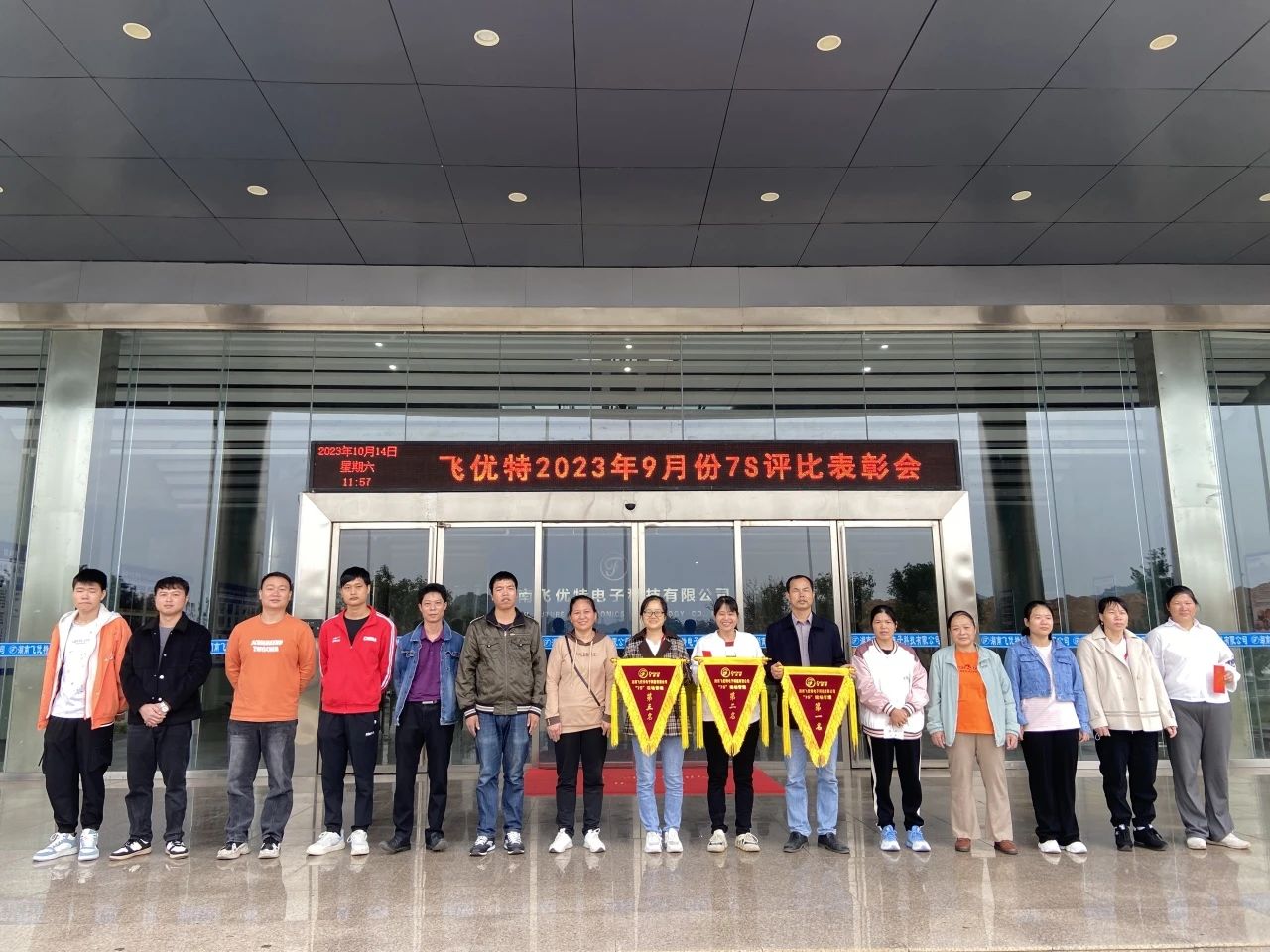 9d24c5ac2bd094867ac1bfd0a313c213.jpg 9d24c5ac2bd094867ac1bfd0a313c213.jpg